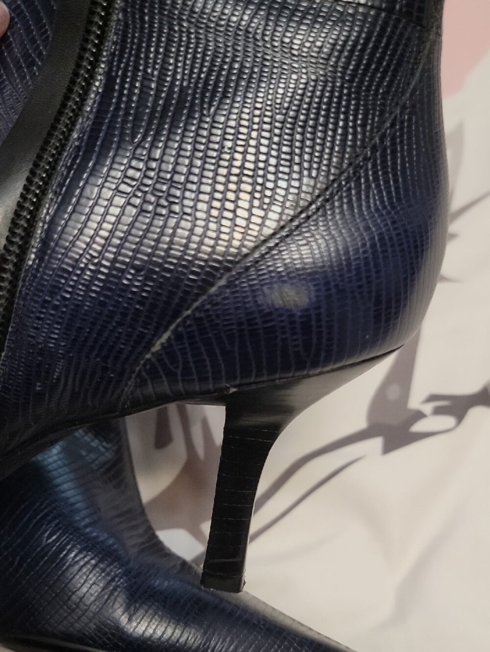 GIANNI BINI size 7 Pointed Toe Ankle Boot - Navy Reptile - Picture 5 of 6